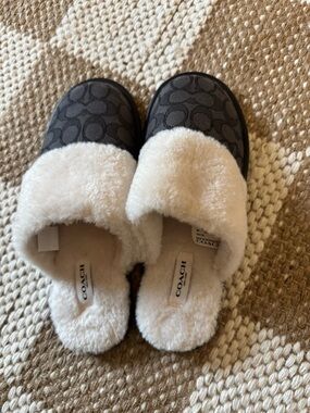 Coach womens Gray Signature Logo Shearling Clog Slippers with White Trim